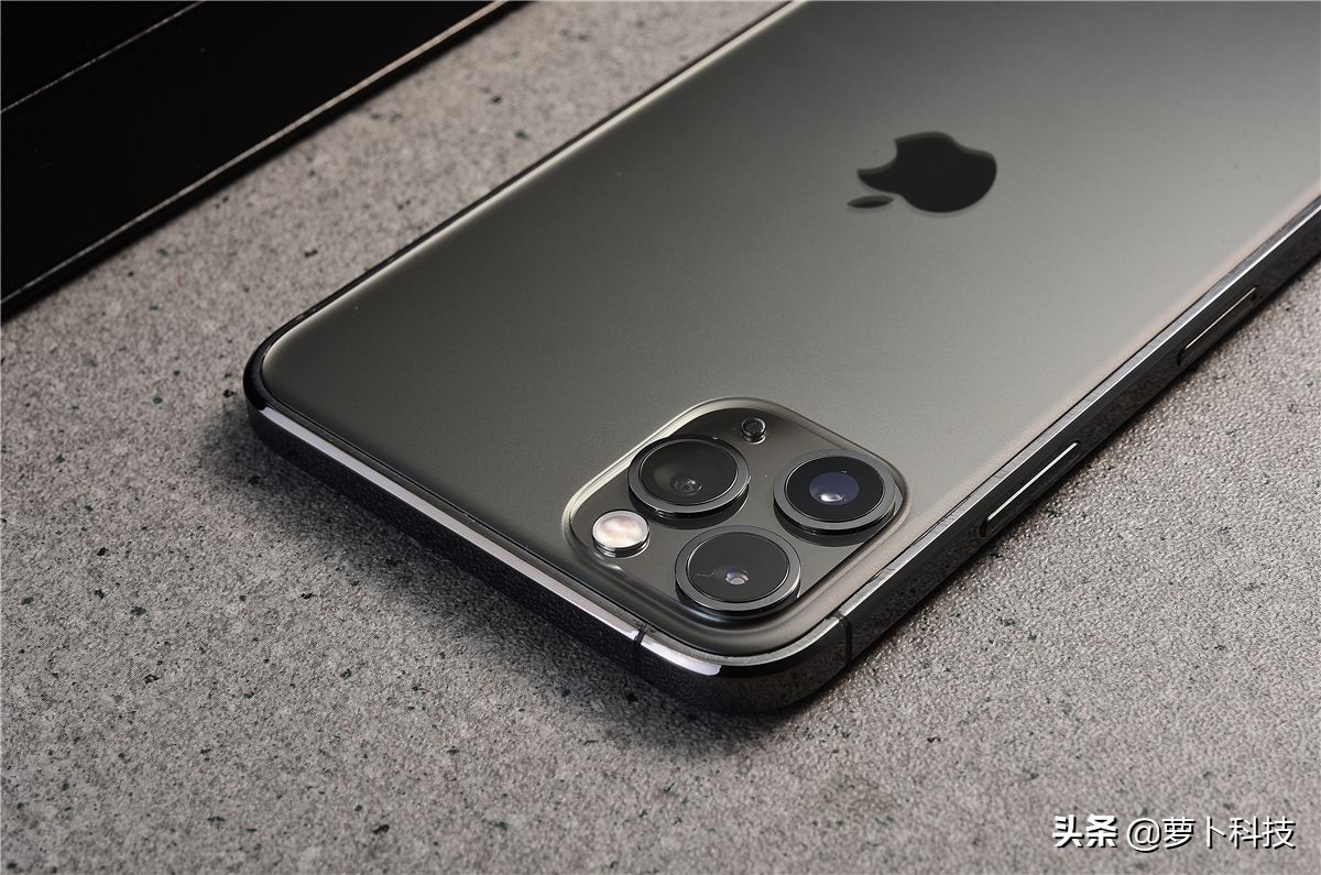 iphone11promax爆改13750毫安,苹果4s爆改苹果11