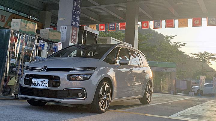 试驾雪铁龙GrandC4，还是款柴油MPV，这车路上也太少见