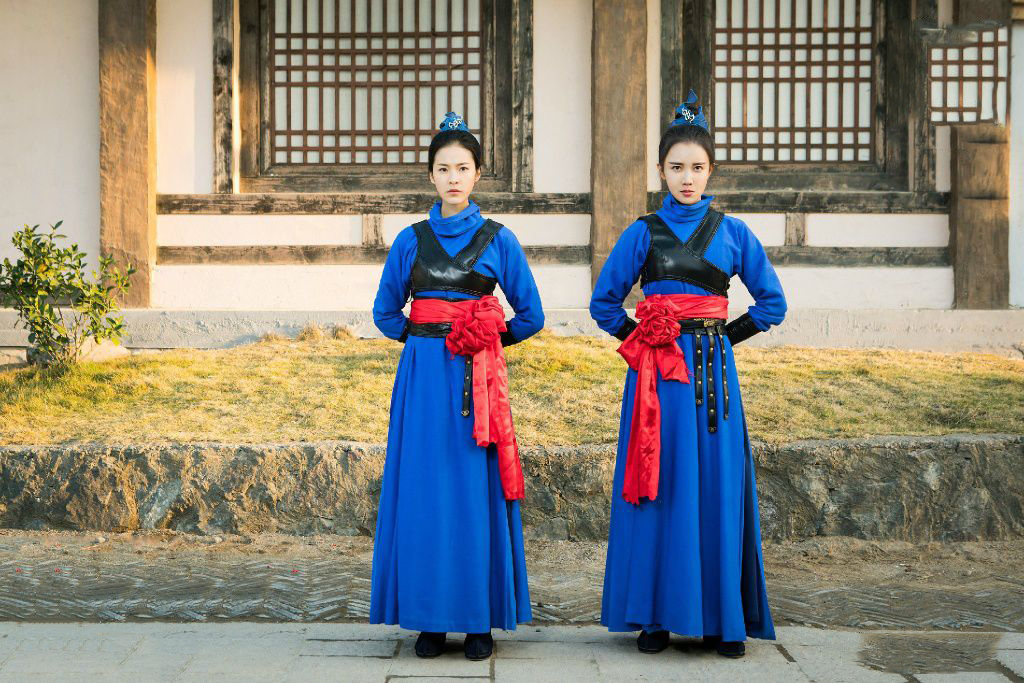 将军在上秋水狐狸,将军在上秋水秋华是谁