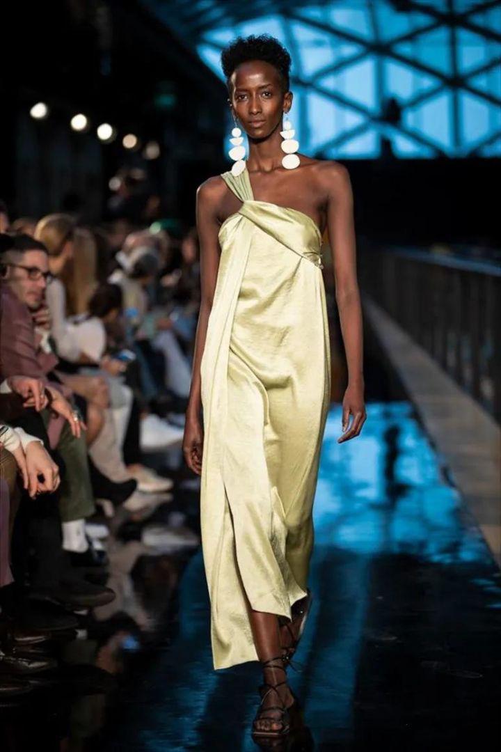 最有高级感面料,始祖鸟假货面料