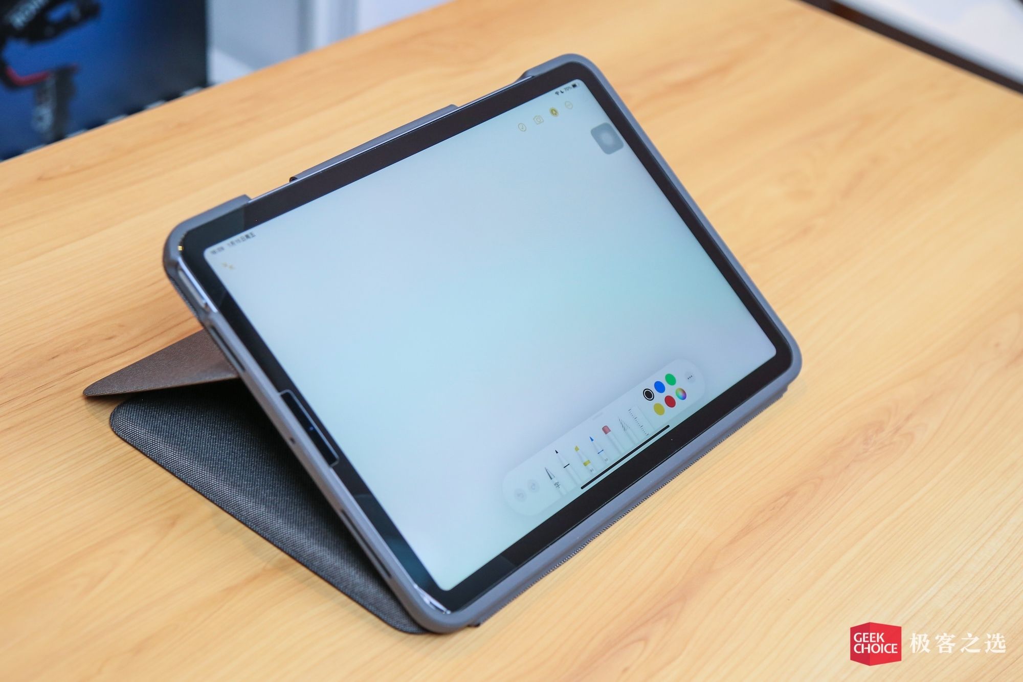 罗技ipad键盘有2020款的吗,罗技ipadpro触控键盘评测