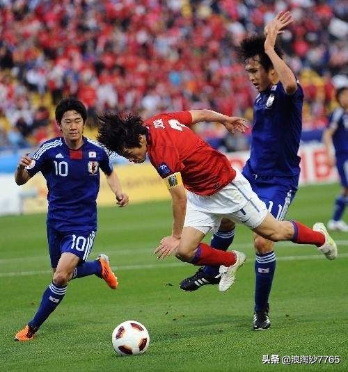 中国日韩足球联赛,日韩足球谁更厉害