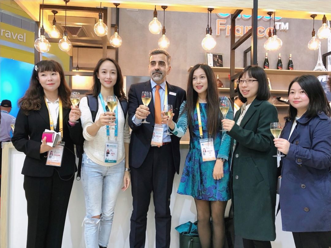 罗格朗年会,罗格朗跃展