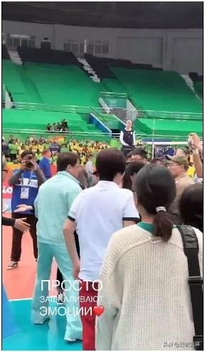 巩俐郎平董卿,中国女排巩俐郎平