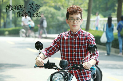 你可以说他不帅，但不得不承认他是型男