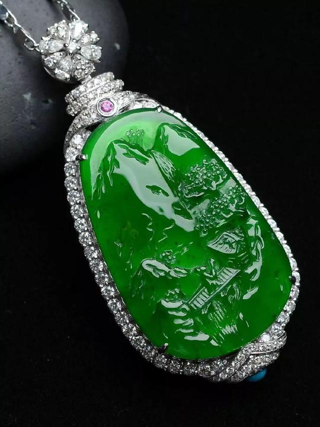 大马坎玻璃种翡翠原石图片,捡到大马坎原石