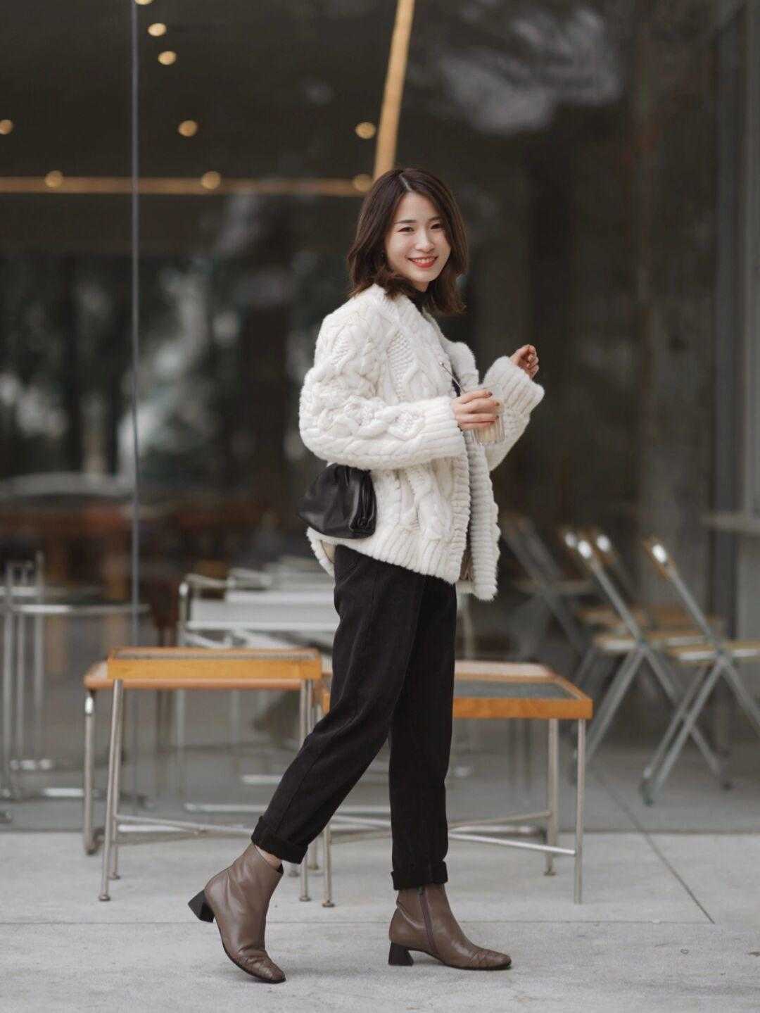 羽绒服加绒裤有哪些穿搭要点,冬季毛呢裤怎么搭配羽绒服