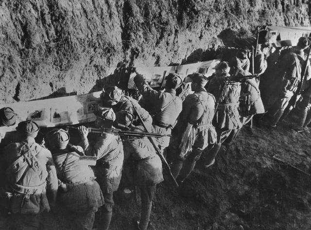 双枪老太婆赵洪文为什么被杀,双枪老太婆赵洪国后来怎么样