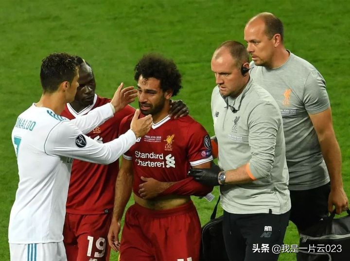 皇马的三连冠用的什么战术,皇马5年4冠的阵容