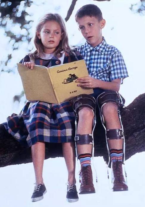 美国电影阿甘正传解析,对电影阿甘正传的文化解读