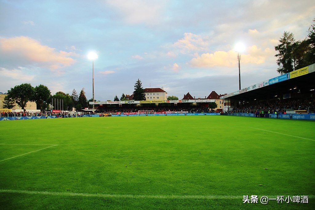 欧洲小国足球联赛,欧洲小球场