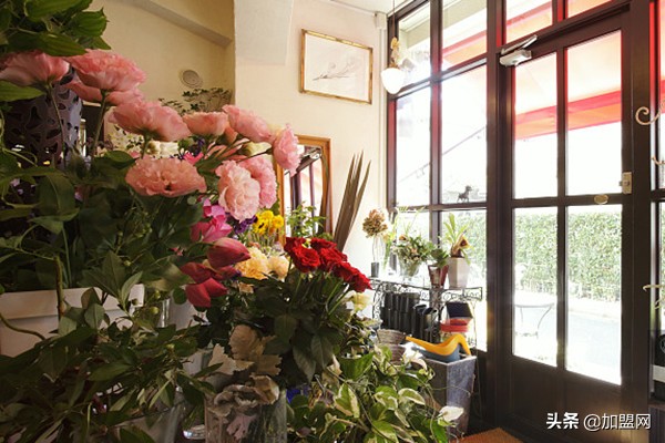 鲜花店利润最大化,开鲜花店利润怎样