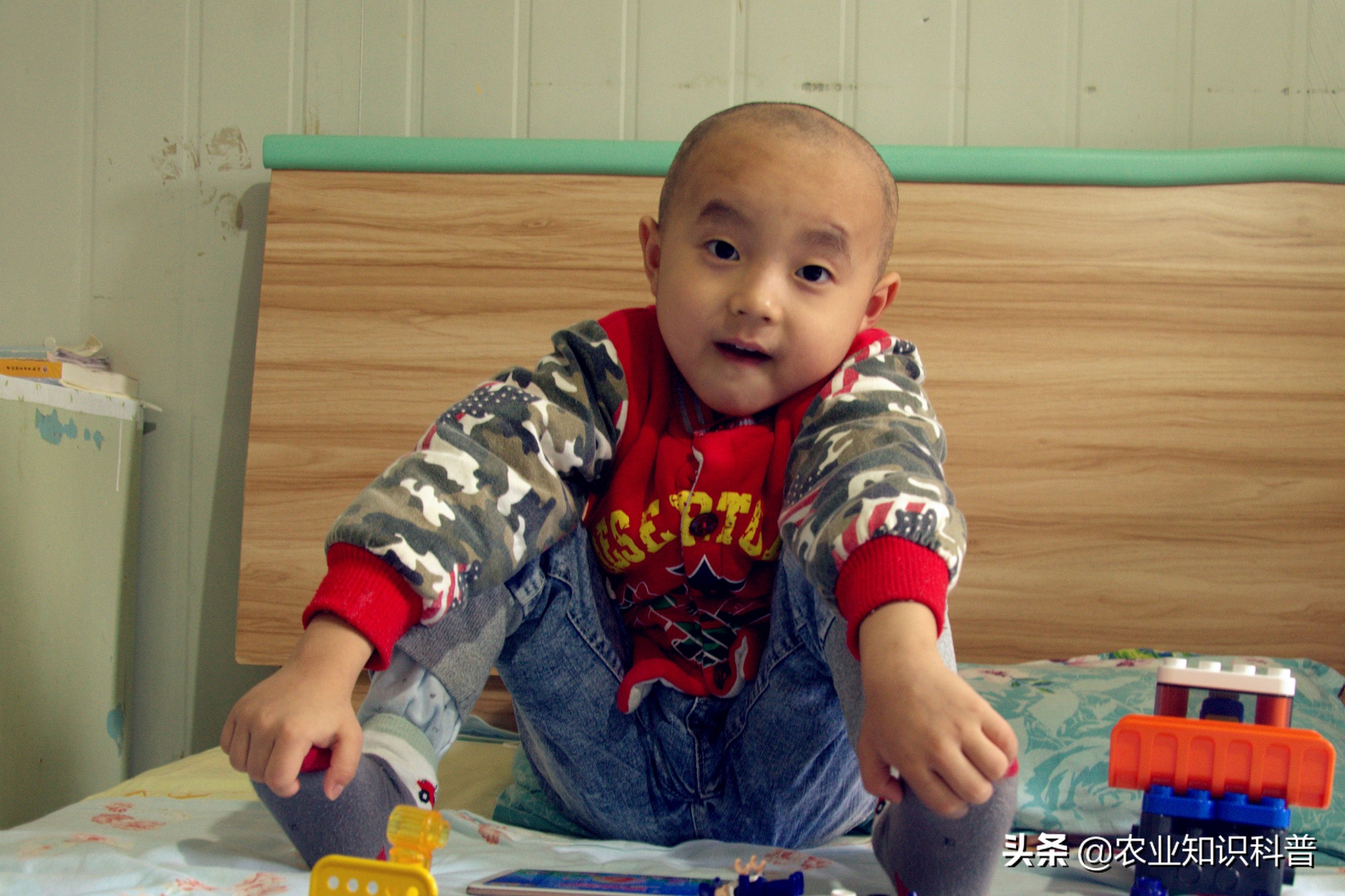 5岁男童反复高烧39.3度怎么办,5岁男孩反复高烧不退咳嗽