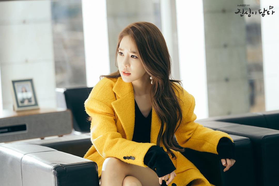 刘仁娜眼影画法视频,刘仁娜触及真心白裙子加针织衫