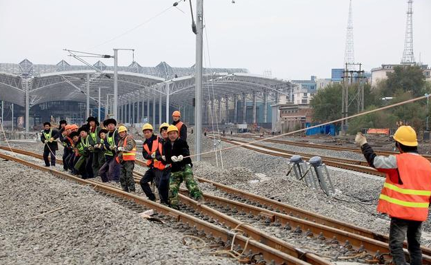 工地工人要具备哪些条件,现在做建筑工地的工人有前途吗