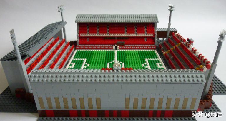 乐高曼联老特拉福德足球场,用积木拼足球球场