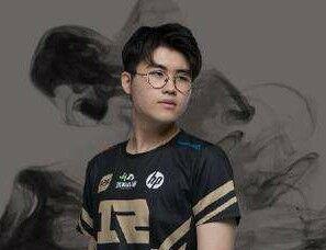 letme和姿态的直播风格谁学谁,姿态直播给letme报香锅位置