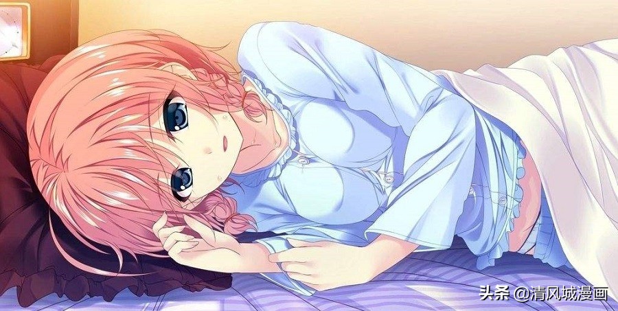 女性角色衣服细节，熟悉运动时衣服时的衣服褶皱，让角色更生动