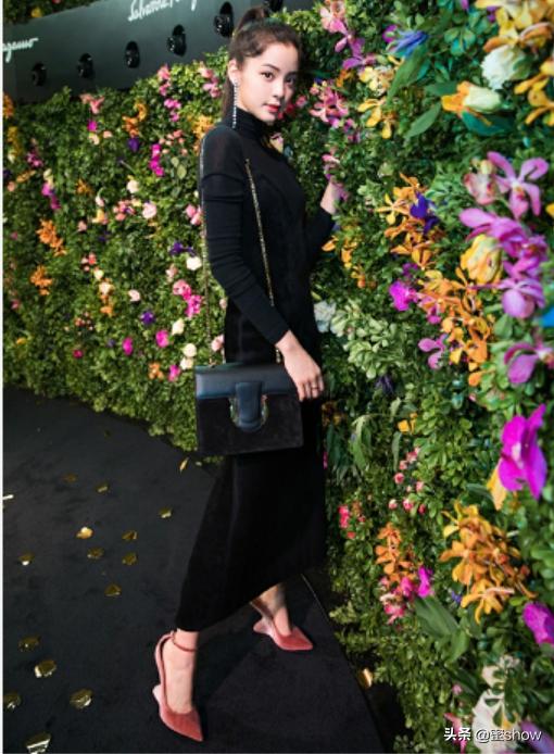 最近比较火的明星同款鞋,明星同款的鞋有哪些