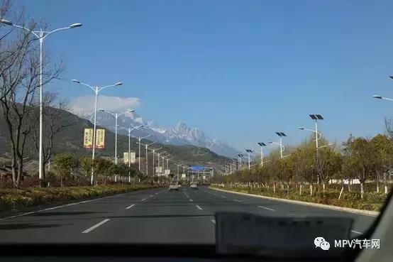 上汽大通maxusg50试驾,二胎三代汽车推荐