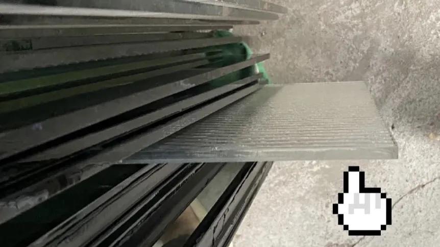 卫生间玻璃隔断效果图长虹玻璃,办公桌隔断长虹玻璃效果图