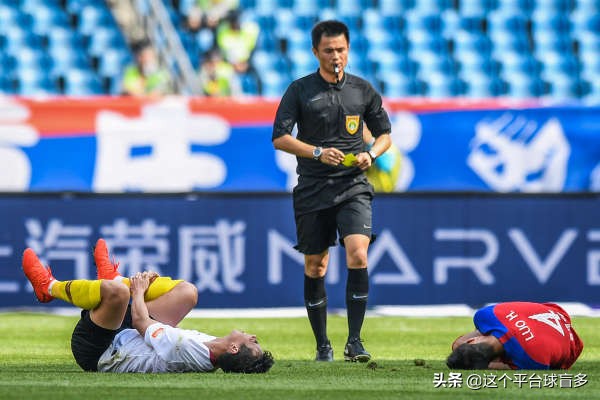 中超裁判王竞3次诡异判罚,中超五大争议判罚