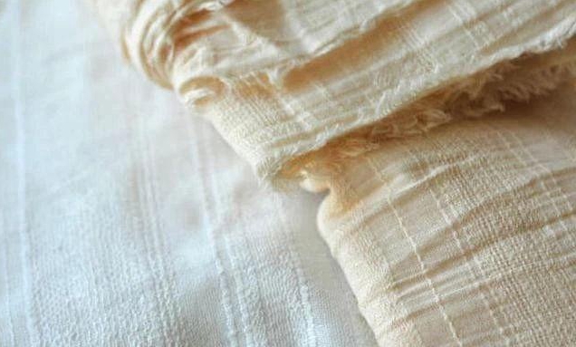 夏天穿哪种面料舒服且不会容易臭,夏天穿哪种棉的衣服不会热