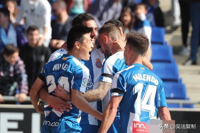 拉莫斯对梅西犯规集锦,拉莫斯两张黄牌