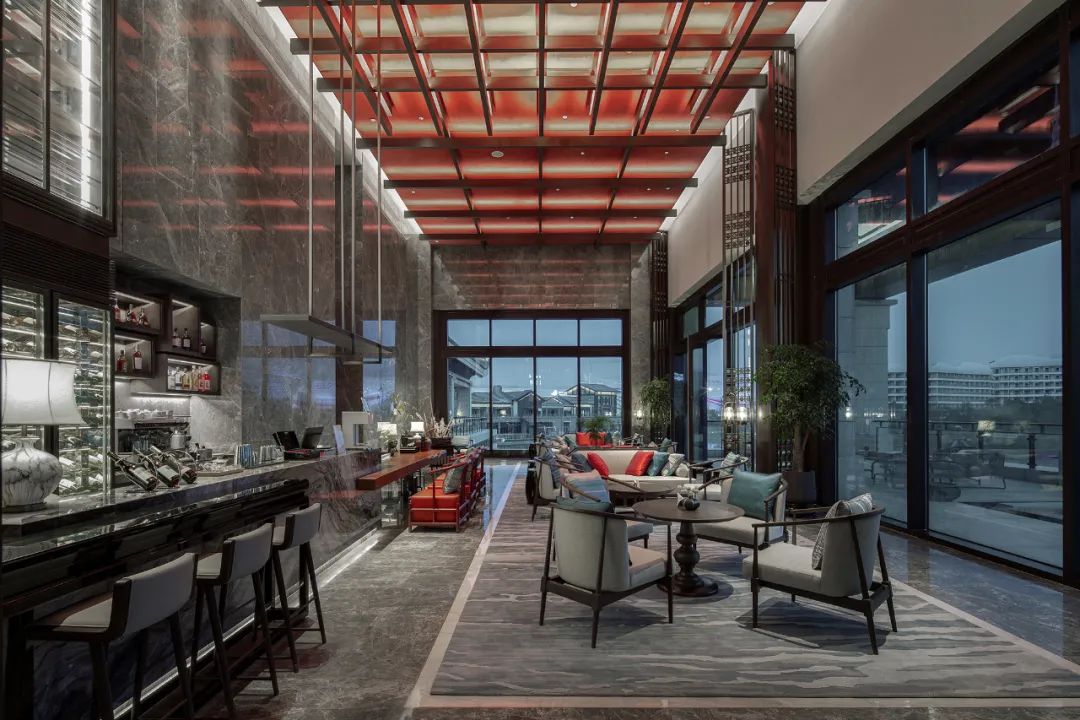 等了好久，这家酒店终于开了，全是别墅房