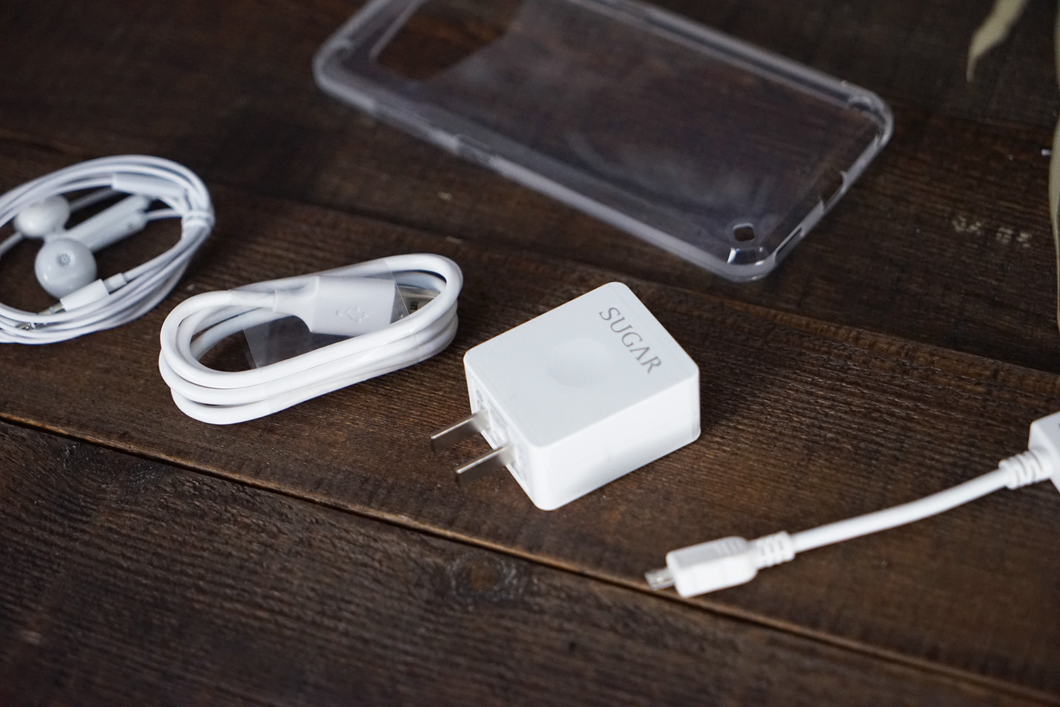 续航能力强不卡的手机1000多的,续航能满足一天就ok的电池