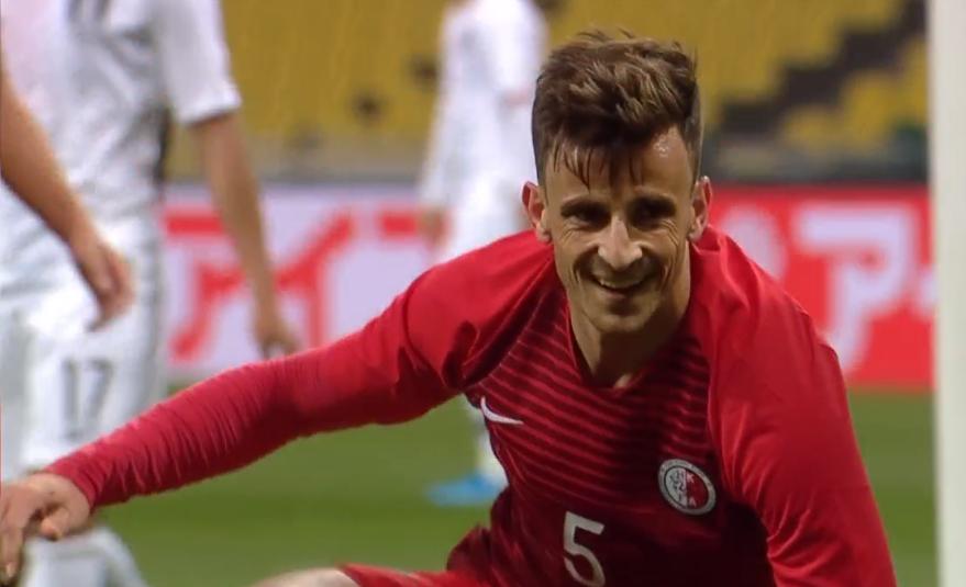 东亚杯韩国2:0胜中国香港，901“大巴”威力惊人，李铁国足麻烦了