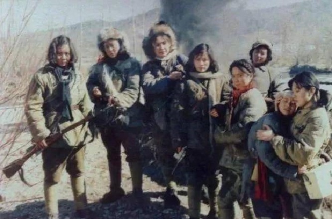 八女投江巾帼英雄,抗联投江八女的真实照片