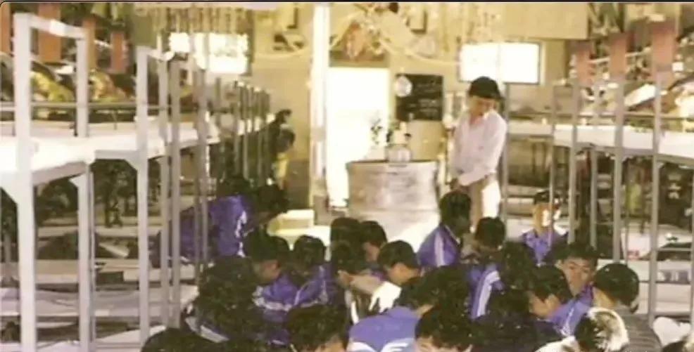 超过500个孩子死在了这里！——“兄弟之家福利院”