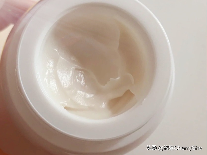 hr赫莲娜黑绷带哪个最值得入手,hr赫莲娜黑绷带是什么成分