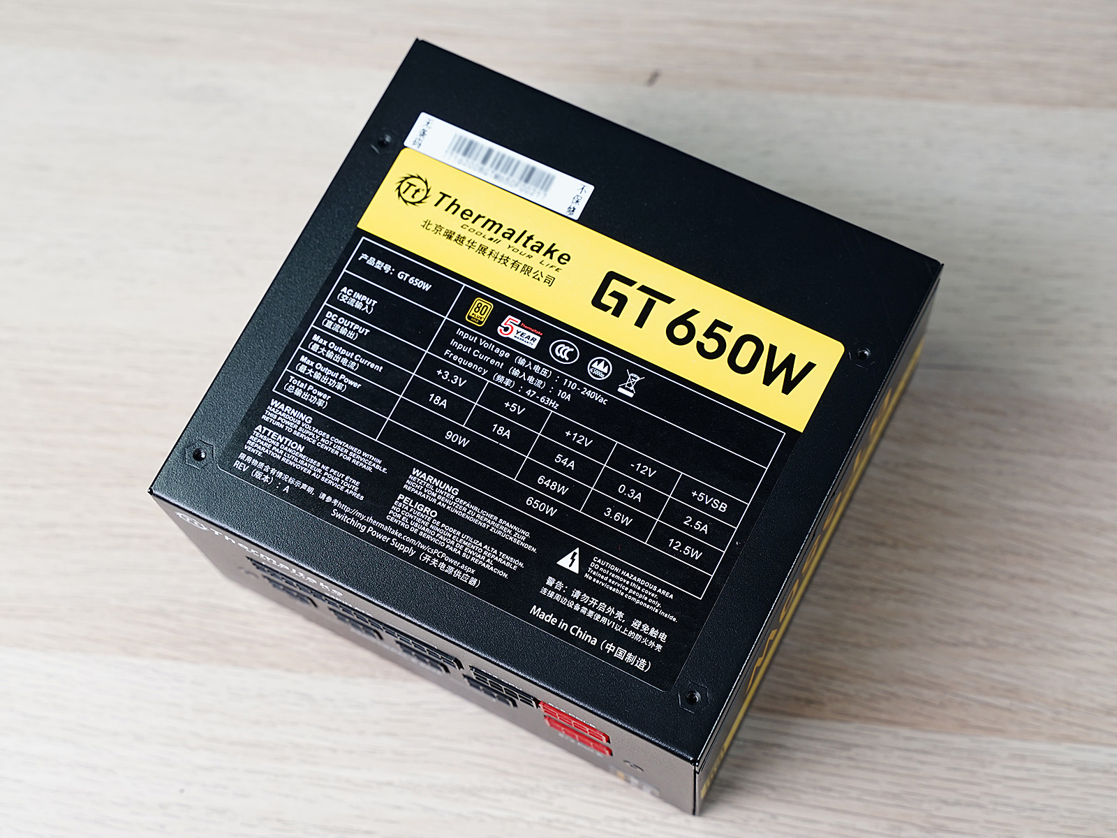 秀桌面：送老婆RGB全家桶PC，钱都花在光效上的感觉真棒