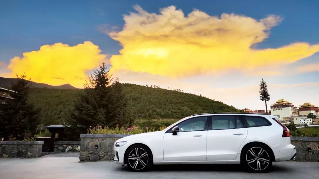 带你领略诗与远方全新沃尔沃v60,试驾沃尔沃v60最新款