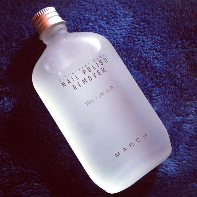 瓷砖的玻璃胶印怎么洗干净,瓷砖上的胶印怎么去除