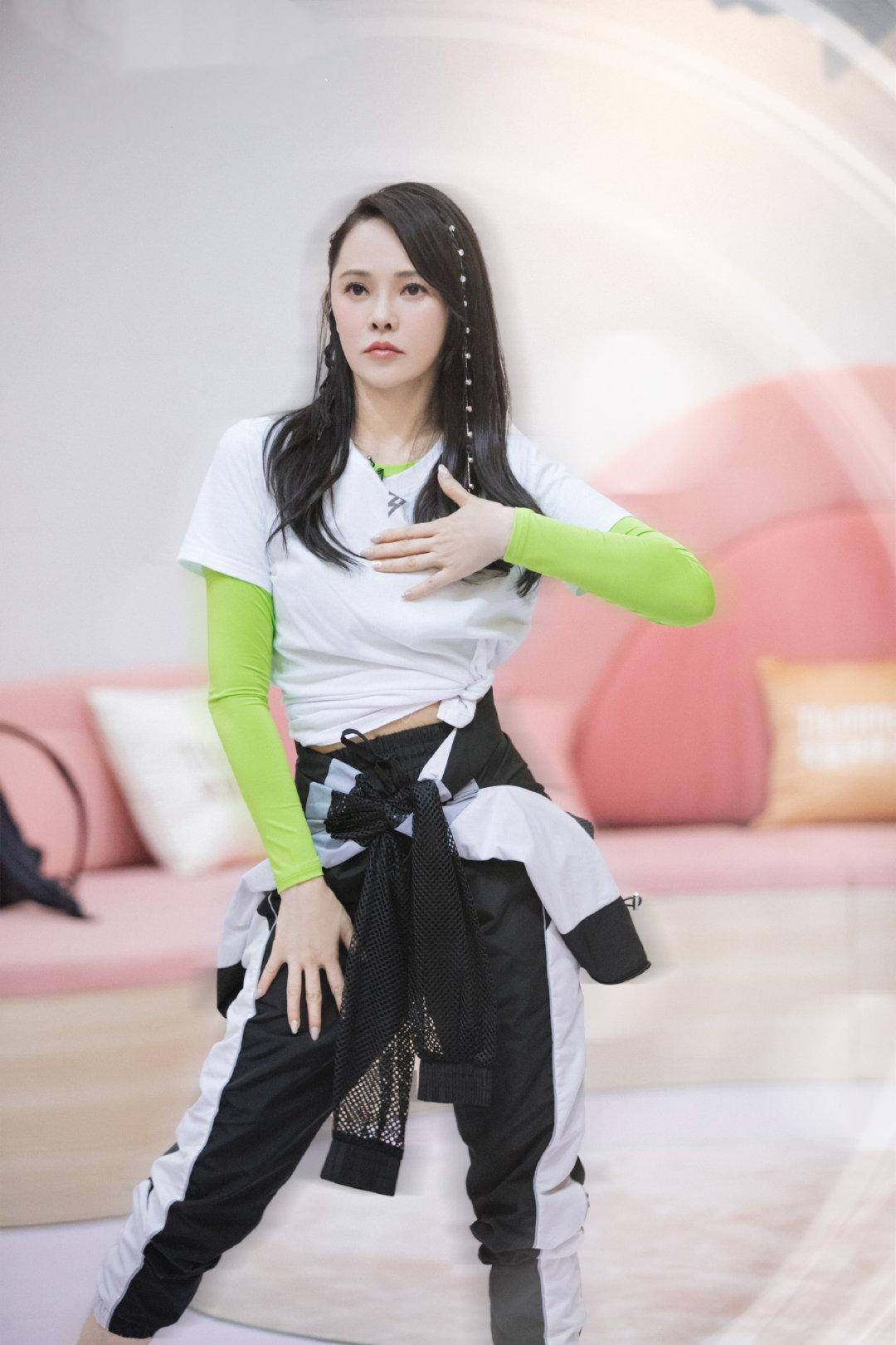 伊能静穿衣搭配女,伊能静穿搭推荐