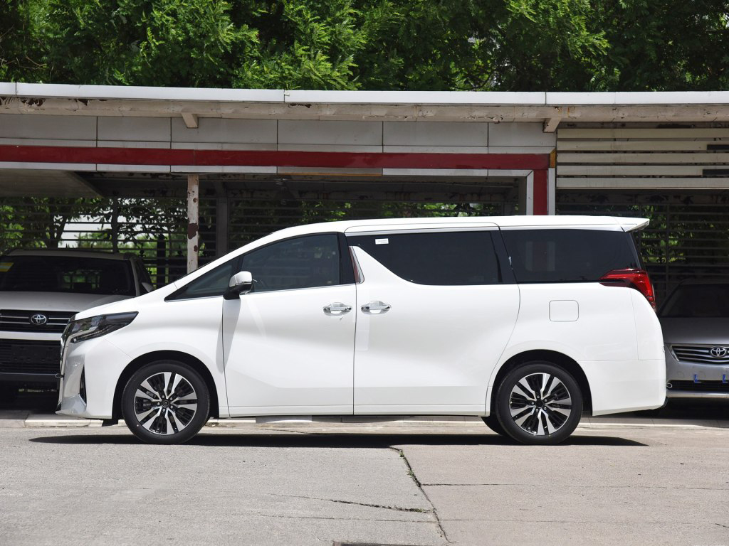 平行进口丰田埃尔法3.5加价多少钱,丰田埃尔法加价卖的原因