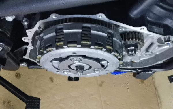 璧涚榫檙g3鏄粦鍔ㄧ鍚堝悧,璧涚榫檙g3鏈夋粦鍔ㄧ鍚堝悧