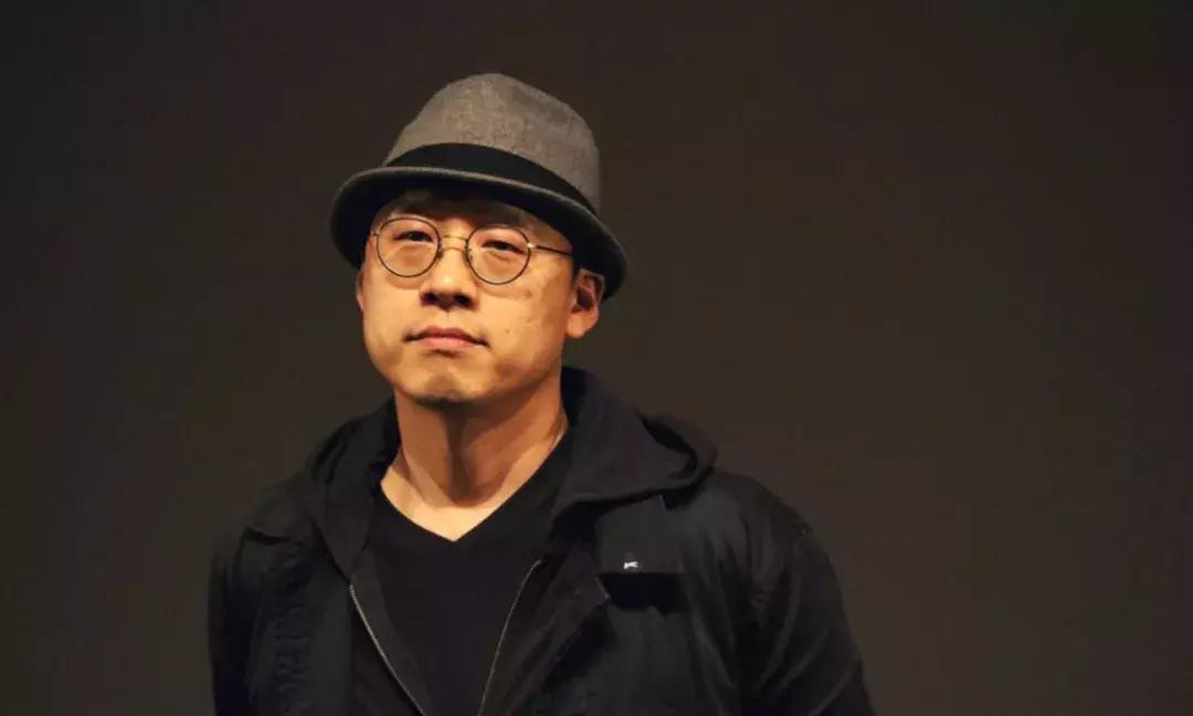 美剧打僵尸片段,前几年有个特别火的僵尸美剧