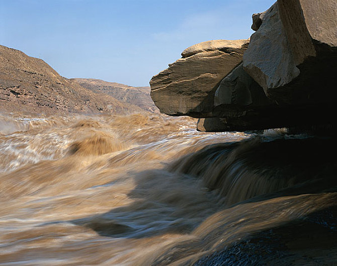李白的诗黄河之水,题黄河壶口瀑布李白