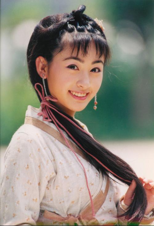 大旗英雄传水灵光给夜帝夫人送饭,大旗英雄传温黛黛水灵光谁是女主