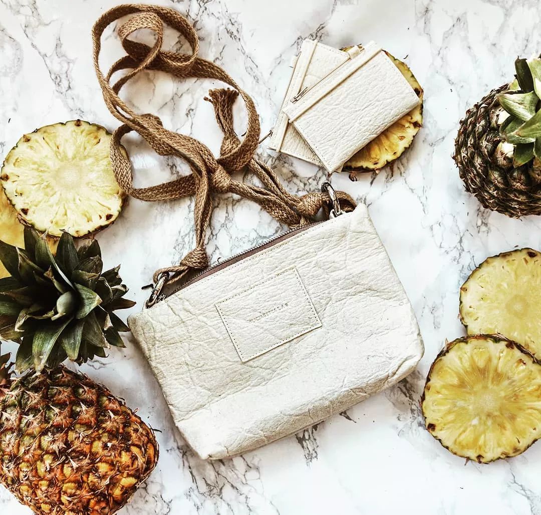 东方元素终于闪耀在时装金字塔尖 (东方元素时装周放异彩)