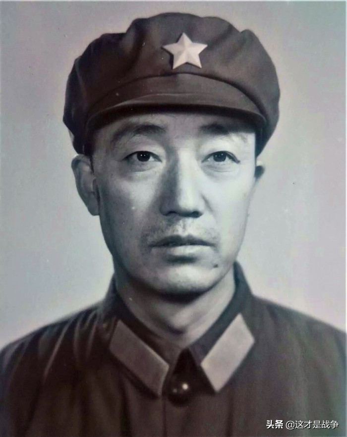 我们连一个四川兵，屁股被藏獒咬了一口，撕下好大一块肉