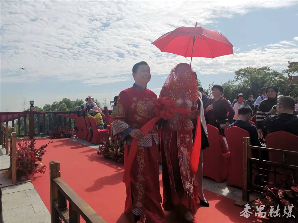 爱的莲（涟）漪美的绽放｜第21届番禺青年集体婚礼在莲花山旅游区举行