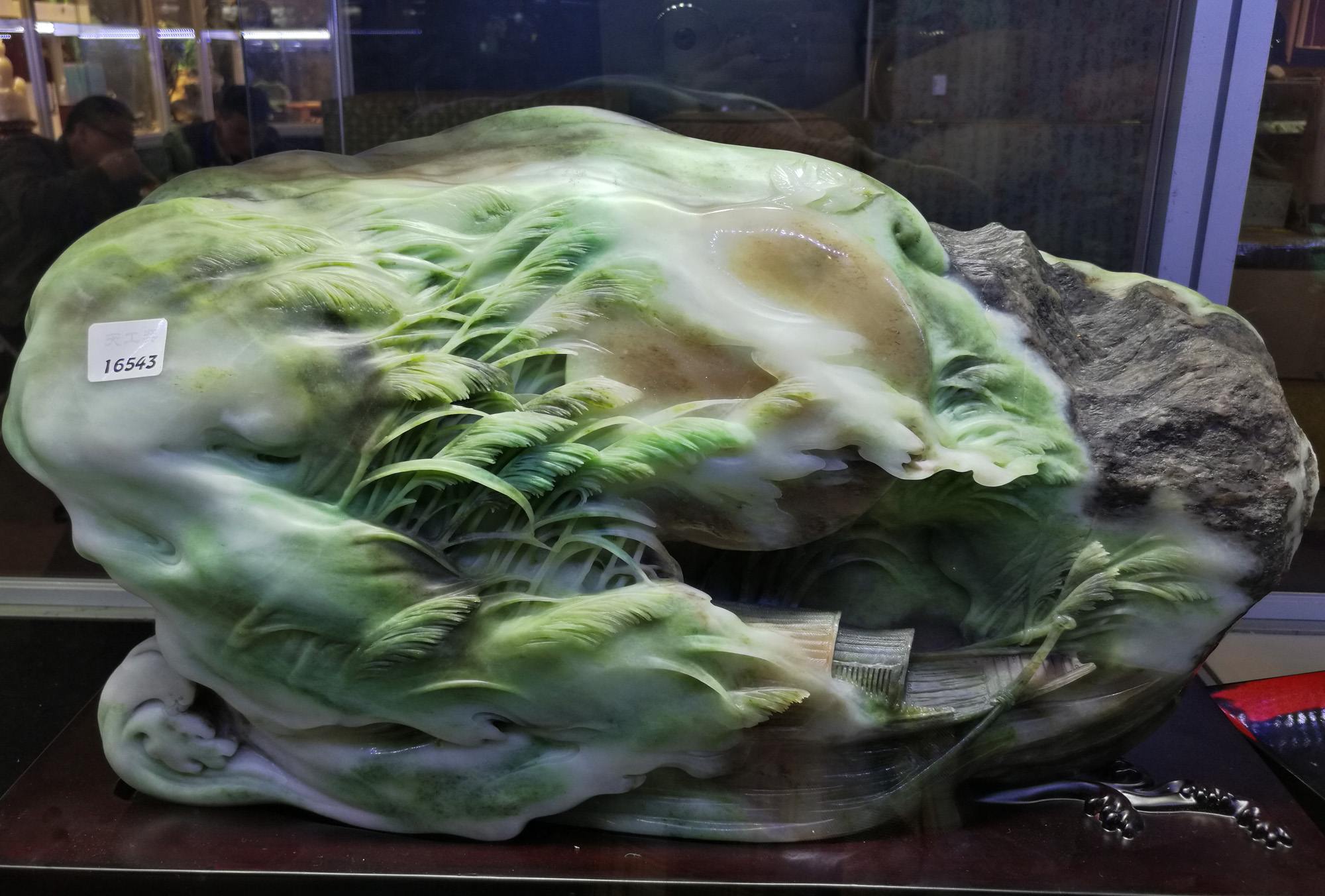 简单列举几种与和田玉相似的玉石,和田玉戈壁料相似的玉石