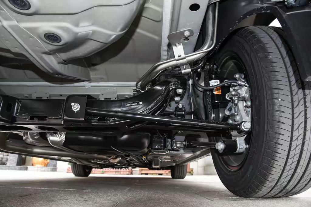 雪佛兰科鲁泽1.0t轻混试驾视频,有颜有实力测试雪佛兰科鲁泽