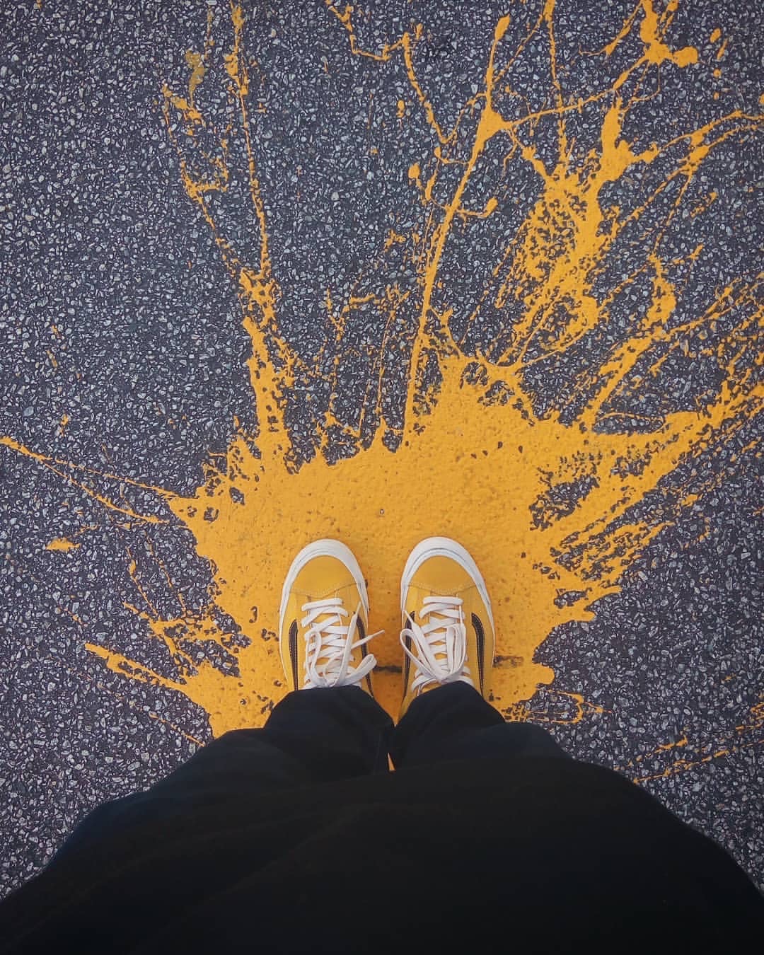 工作累了来瓶酒,工作累了快来放松一下