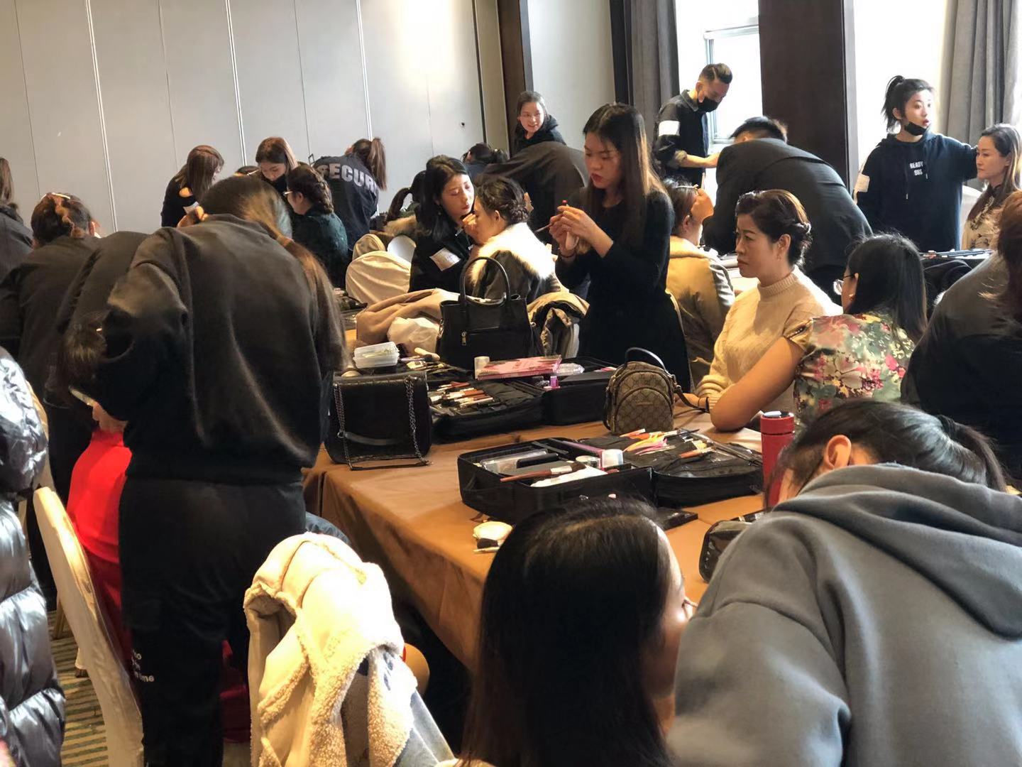 学化妆的培训机构哪家好,最好的化妆培训学校是哪个